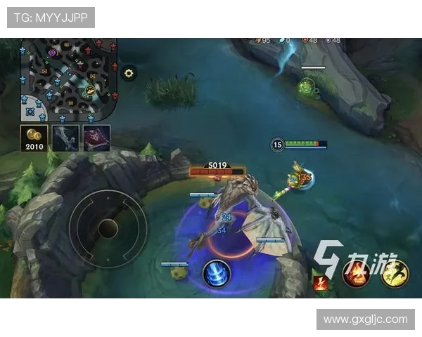 李丽的英雄联盟之路：从新手到职业玩家的深度对话与成长故事