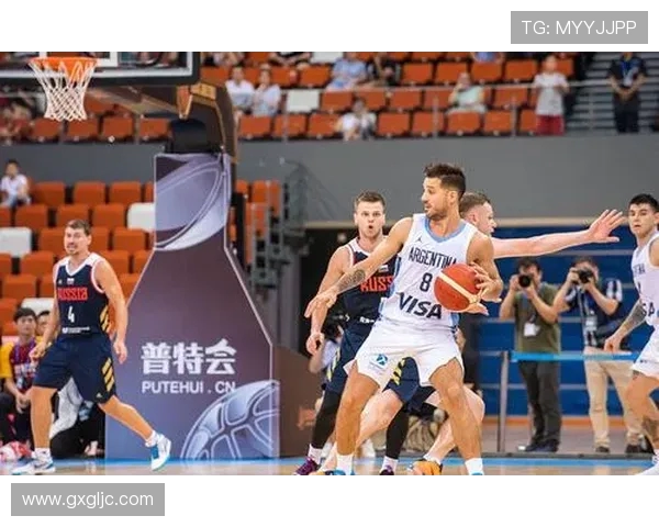 武汉篮球队在世界杯预选赛中以89分稳居积分榜首位展现强劲实力