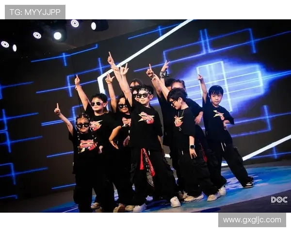 街舞盛宴：深入探索成都街舞队的文化与精神世界