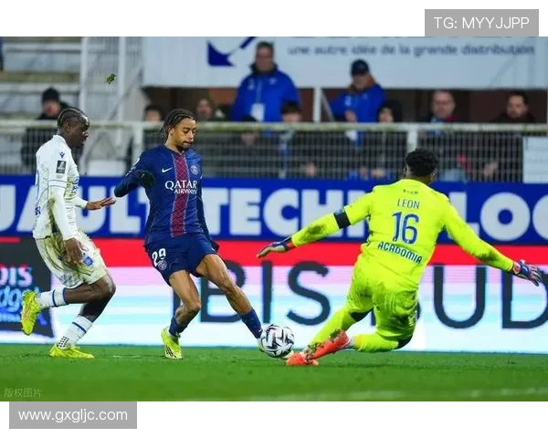 巴黎圣日耳曼强强对话巅峰较量揭示欧洲豪门争霸新格局 巴黎圣日耳曼强强对话巅峰较量揭示欧洲豪门争霸新格局