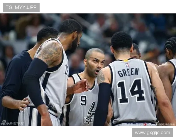 勇士与马刺激战正酣文字直播全程回顾精彩瞬间和战术分析